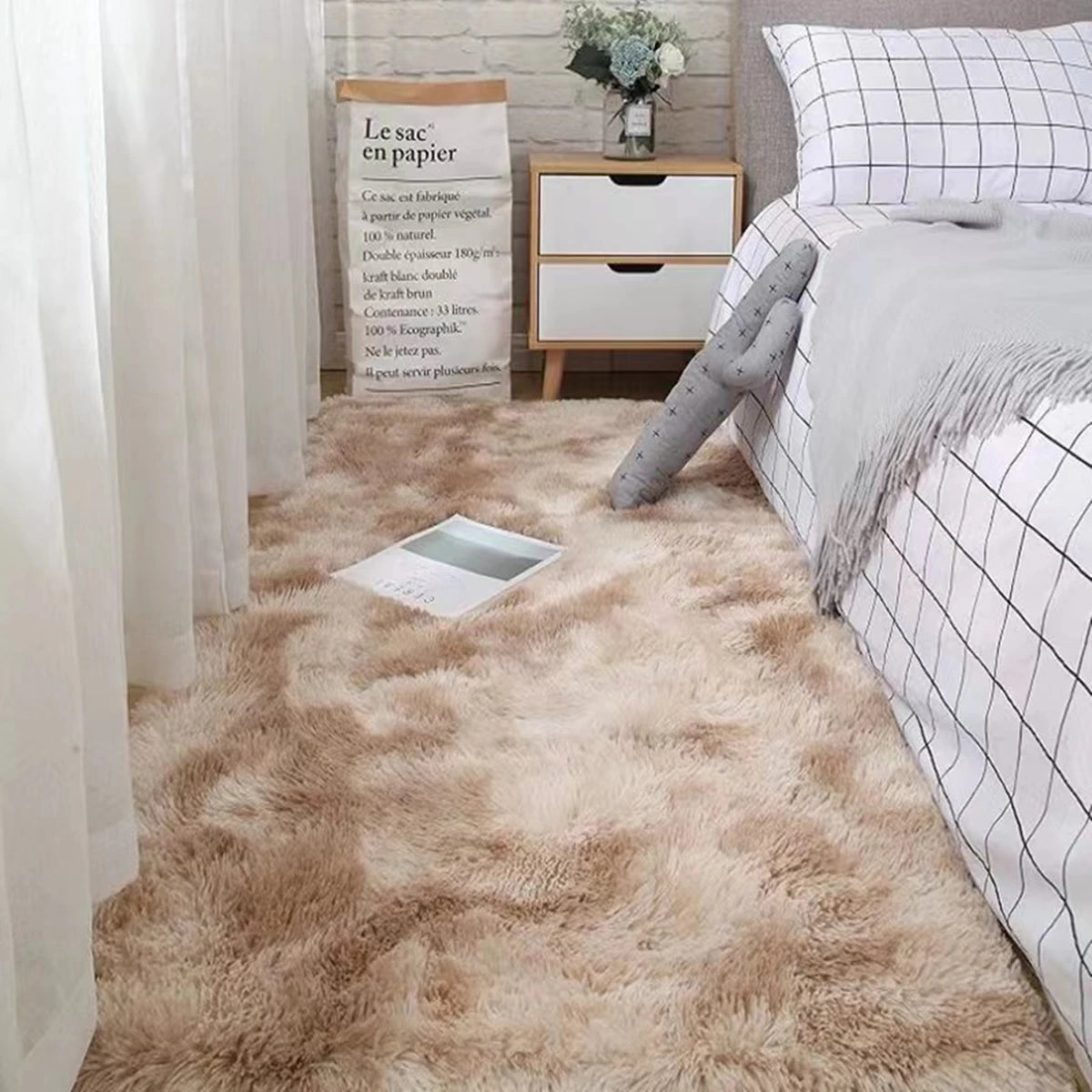 Soft Fluffy Silk Wool Decorative Rug - Bedroom/Coffee Table Rug - Homes Must Haves